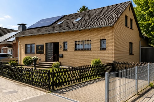 Außenansicht des KremaCare Kosmetikstudios in Moers-Asberg